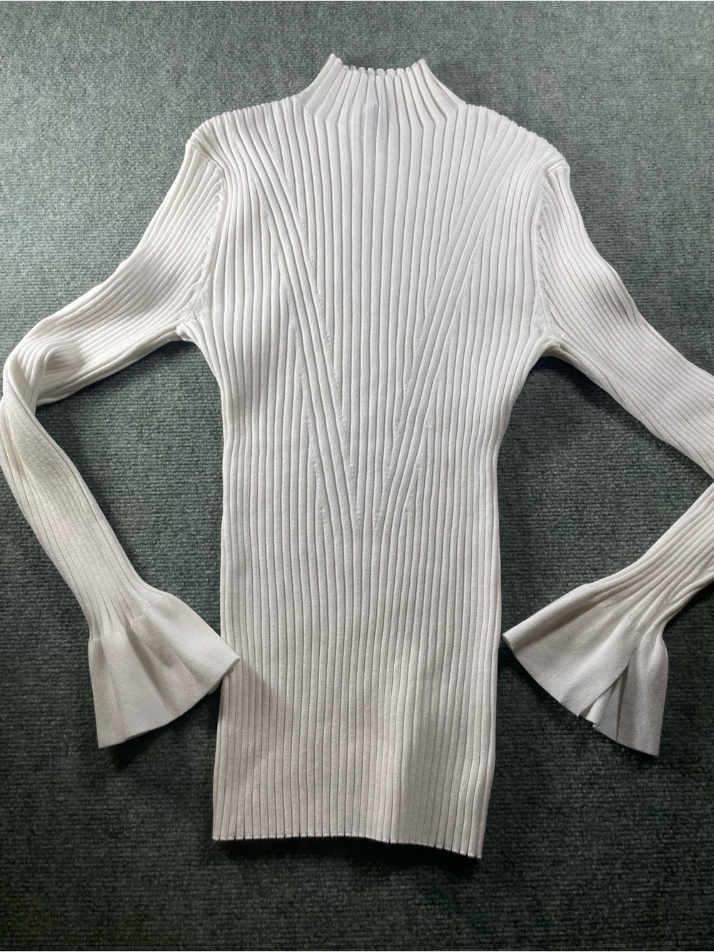 Ribbed Cowl-Neck Sweater in White‎